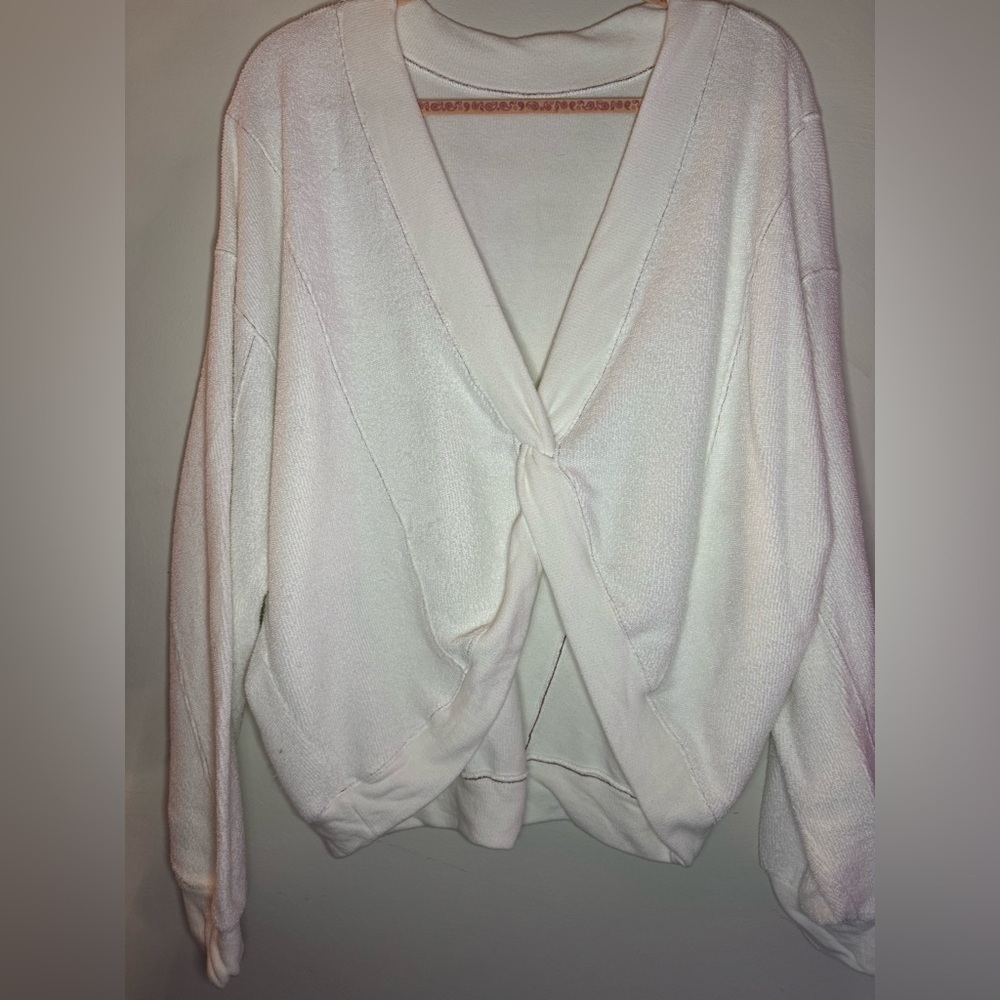BUCKETLIST Oversized Twist Cozy Sweater